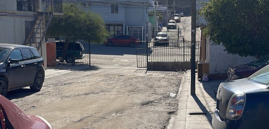 FRACCIONAMIENTO EL REFUGIO PRIVADA PELICANOS UNIDAD 4