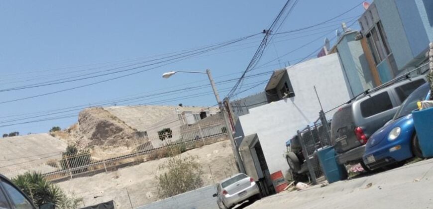 FRACCIONAMIENTO PASEOS DEL VERGEL PRIVADA AVELLANOS UNIDAD 15-B