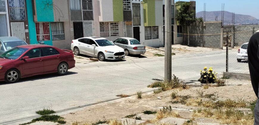 FRACCIONAMIENTO PASEOS DEL VERGEL PRIVADA MADROÑOS  20-A