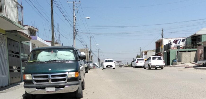 FRACCIONAMIENTO VILLAS DEL DORADO PRIVADA SANTA ROLALIA UNIDAD 25