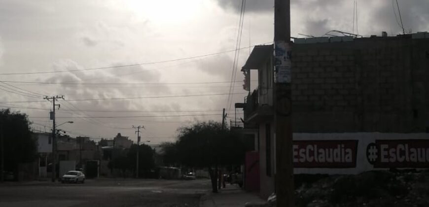 FRACCIONAMIENTO EL REFUGIO PRIVADA DE LOS CARDENALES UNIDAD 38