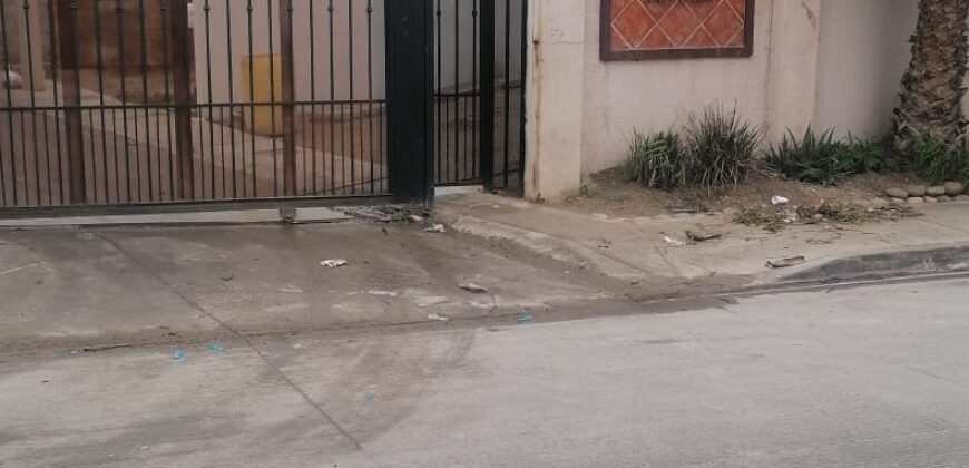 FRACCIONAMIENTO URB QUINTA DEL CEDRO PRIVADA CAMELLIO UNIDAD 26