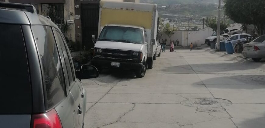 FRACCIONAMIENTO PASEOS DEL FLORIDO PRIVADA GLADIOLAS UNIDAD 8-B