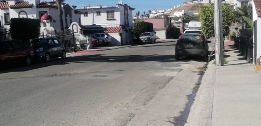 JARDINES DE AGUA CALIENTE, PRIVADA DEL ROBLE UNIDAD 25