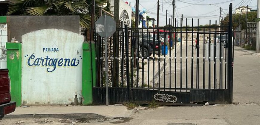 FRACCIONAMIENTO URBI VILLA DEL PRADO, PRIVADA CARTAGENA, UNIDAD 15