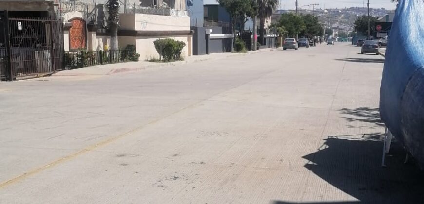 FRACCIONAMIENTO URBI QUINTA DEL CEDRO PRIVADA GREDOS UNIDAD 38