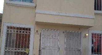 FRACCIONAMIENTO URBI QUINTA DEL CEDRO PRIVADA GREDOS UNIDAD 38