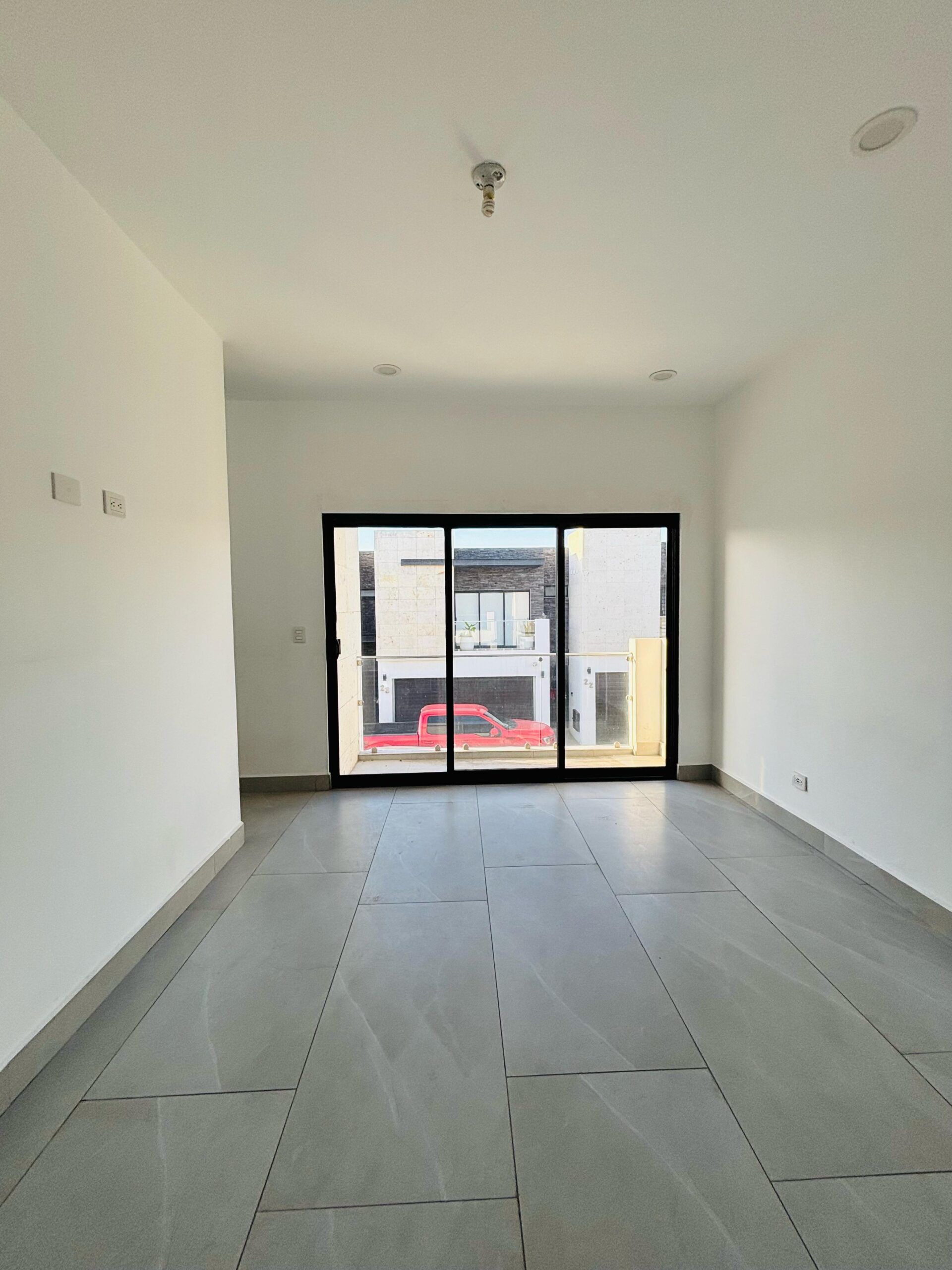 WhatsApp Image 2026-03-16 at 00.10.55 (4)